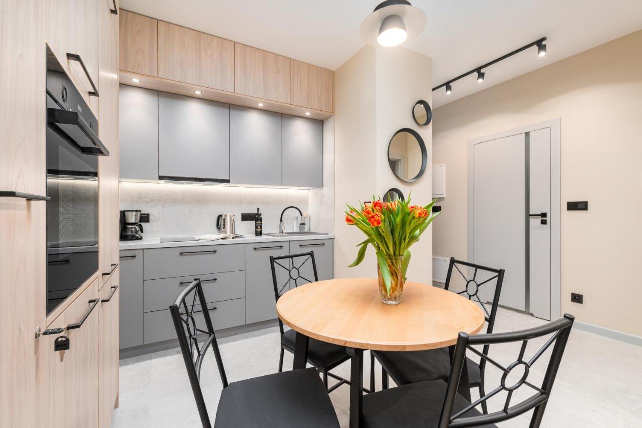 ורשה Bg Premium Apartments Mennica Residence מראה חיצוני תמונה